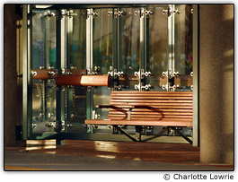 Banco em uma parada de �nibus