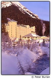 Hotel na neve